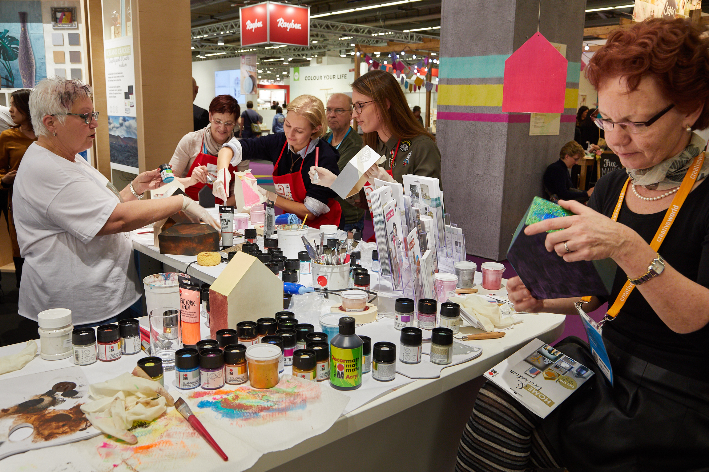 Hobby and handicrafts / Hobby und Basteln