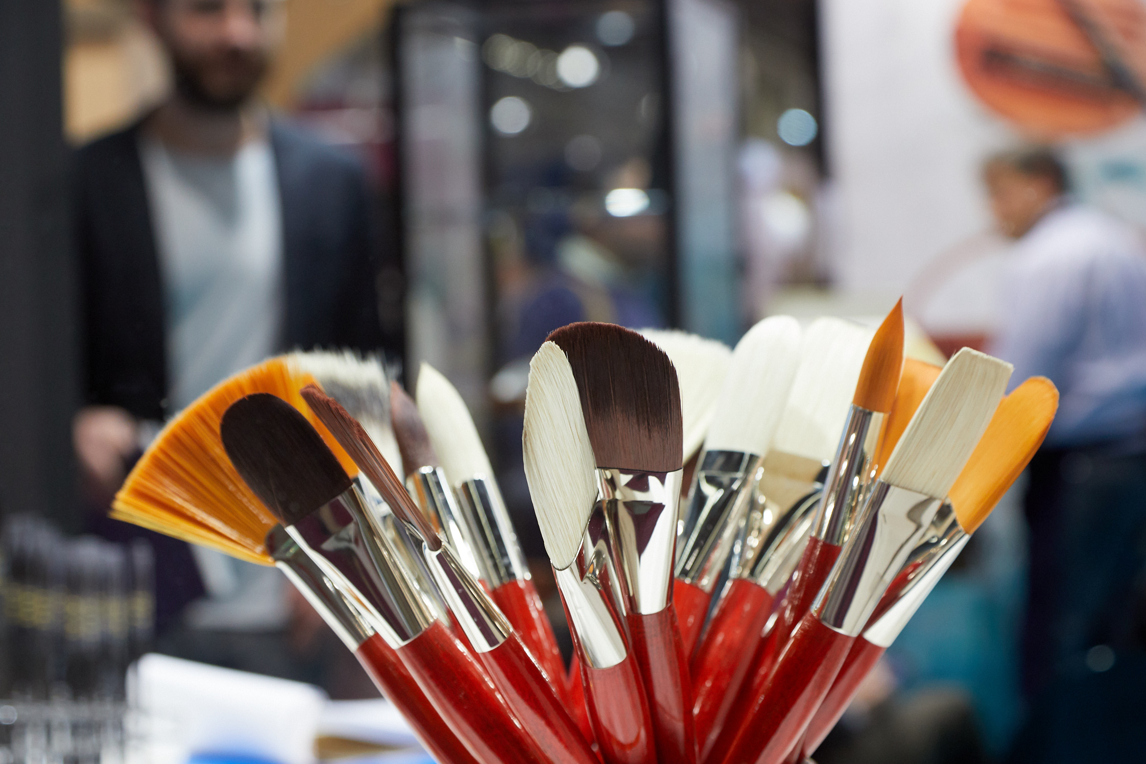 Graphic artists' and artists' requisites / Grafik- und Künstlerbedarf