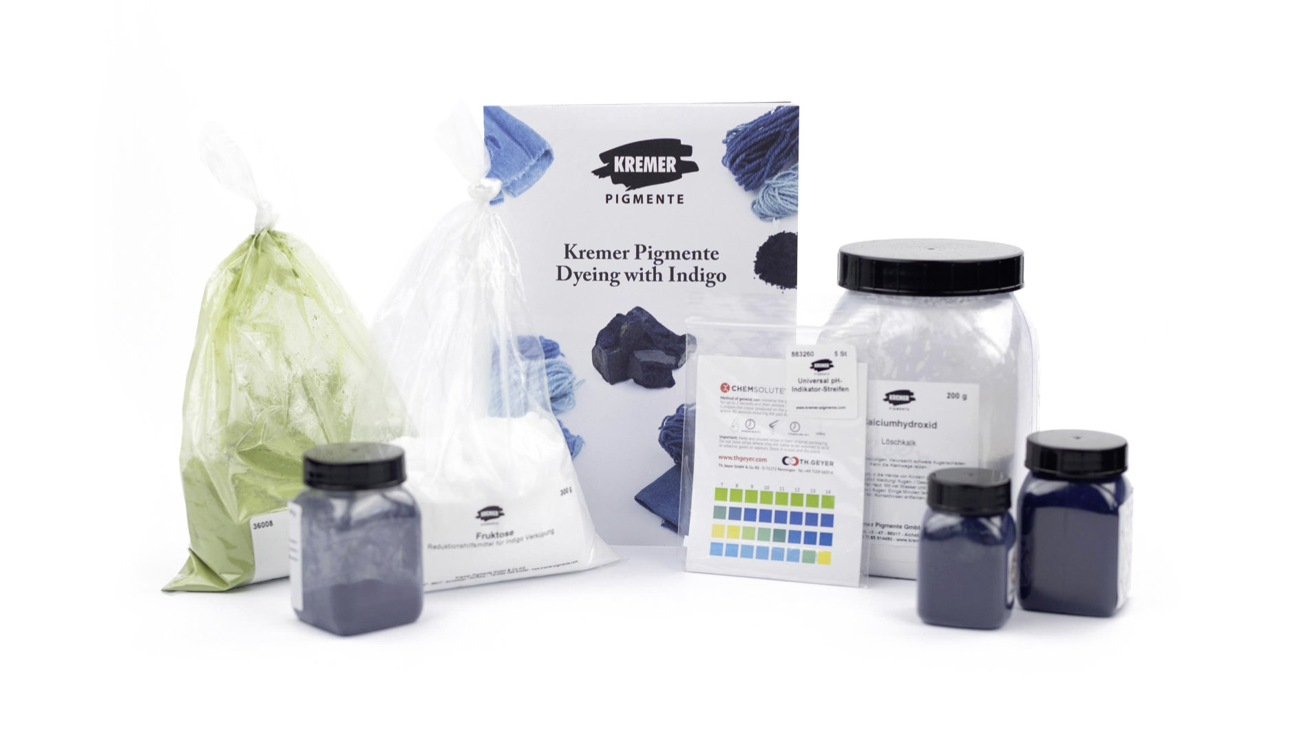 Creative Impulse Award 3. Platz: Kremer Pigmente – Set Kremer Pigmente Dyeing with Indigo