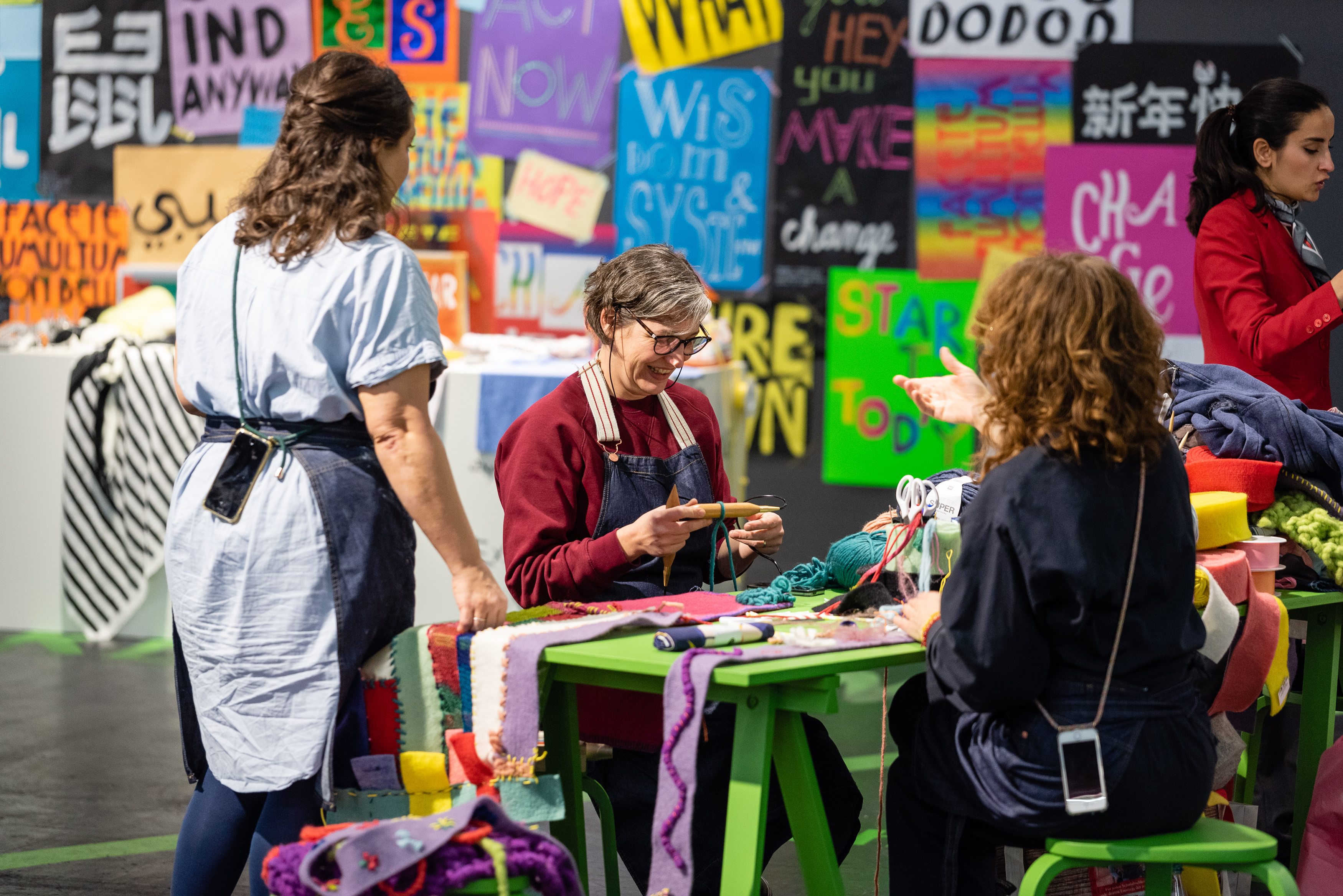 Creative live activities on the latest craft themes in the Creativeworld Trend Area. Photo: Messe Frankfurt/Mathias Kutt