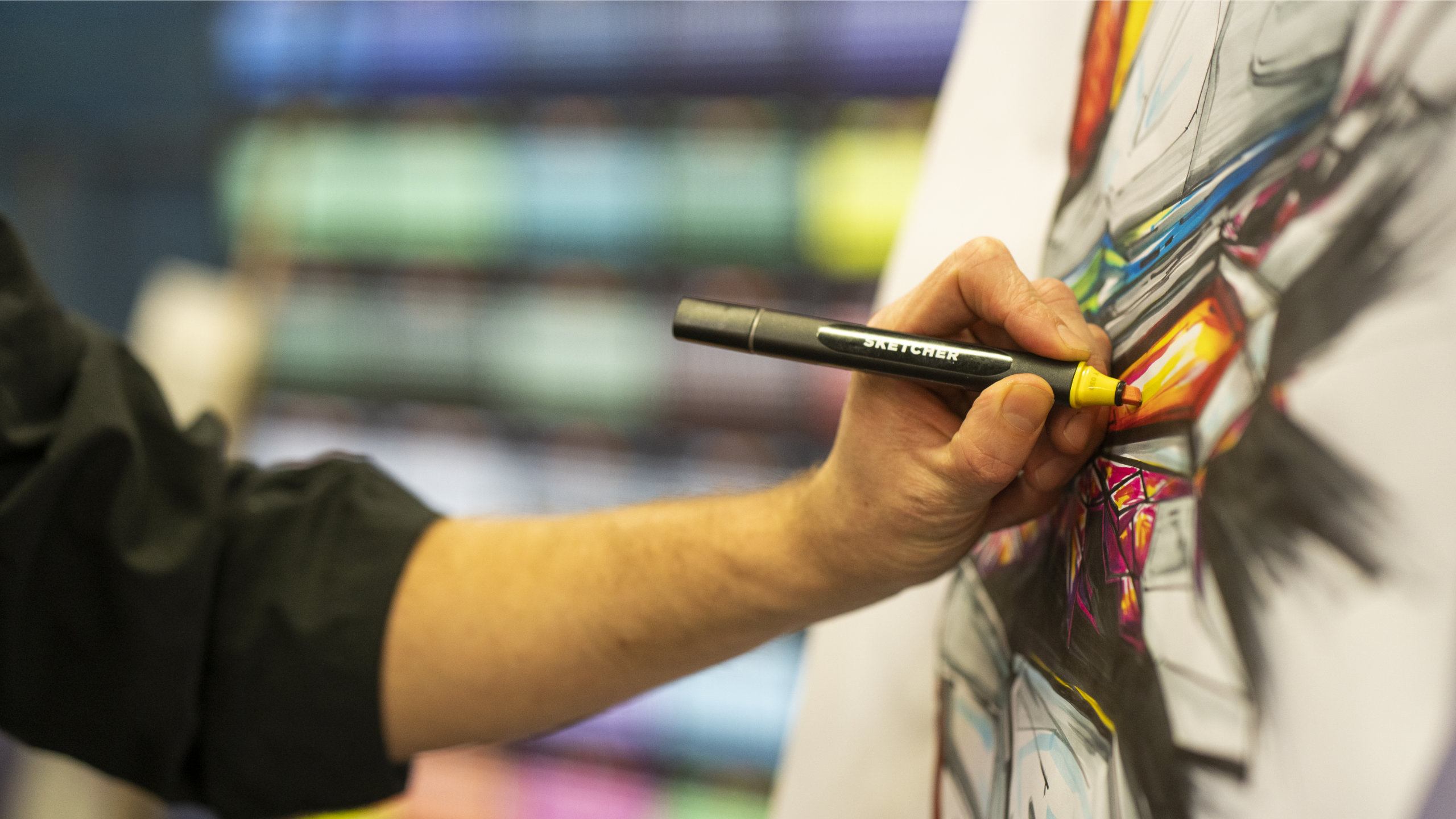 Skizzenzeichnung mit einem Grafikmarker auf der Creativeworld